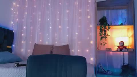 Snapshot of anitaglow chatting on 15, 10, 2025 anitaglow online show from 15, 10, 2025