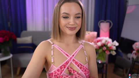 Im Anita thumb up me please its important online show from 9, 3, 2026