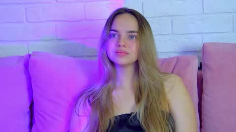Snapshot of anitaventure chatting on 8, 10, 2025 AnitaVenture online show from 8, 10, 2025