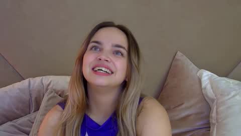 Snapshot of anitaventure chatting on 9, 10, 2025 AnitaVenture online show from 9, 10, 2025