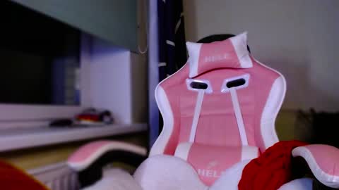 Snapshot of ann_mikele chatting on 7, 12, 2024 Ann online show from 7, 12, 2024