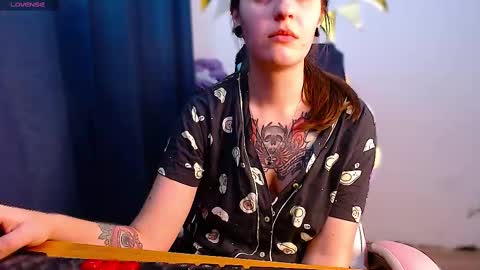 Snapshot of ann_mikele chatting on 12, 3, 2025 Ann online show from 12, 3, 2025