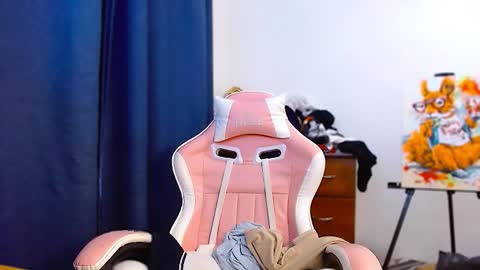 Snapshot of ann_mikele chatting on 3, 11, 2025 Ann online show from 3, 11, 2025