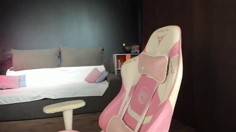 Snapshot of anna_belle3 chatting on 14, 2, 2025 AnnaThe next stream is tomorrow online show from 14, 2, 2025