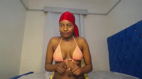 Snapshot of anna_kinky1 chatting on 7, 11, 2025 anna kinky1 online show from 7, 11, 2025