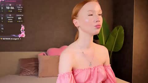 Snapshot of anna_patterson chatting on 16, 9, 2025 Anna online show from 16, 9, 2025