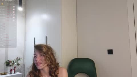 Snapshot of anna_ralphs chatting on 14, 12, 2025 Anna online show from 14, 12, 2025