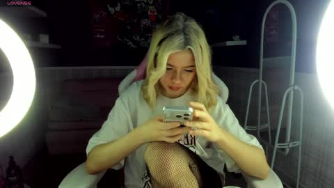 Anna online show from 2, 4, 2026