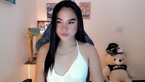 SWEET ANNA online show from 5, 1, 2025