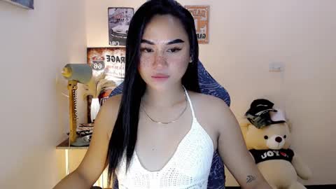 SWEET ANNA online show from 5, 1, 2025