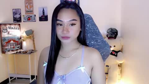 SWEET ANNA online show from 4, 2, 2025