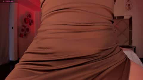 Anna Brooks  online show from 30, 11, 2025