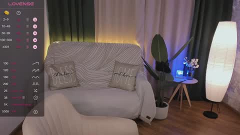 Snapshot of annacooleman_ chatting on 12, 12, 2024 Anna online show from 12, 12, 2024