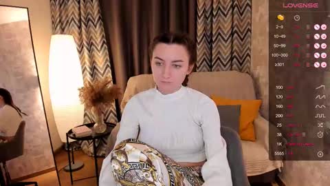 Snapshot of annacooleman_ chatting on 4, 3, 2025 Anna online show from 4, 3, 2025