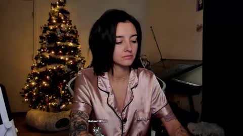 Snapshot of annaforevers chatting on 14, 11, 2025 Anna Forevers online show from 14, 11, 2025