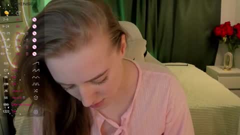 Snapshot of annagrees1 chatting on 21, 12, 2025 annagrees1 online show from 21, 12, 2025