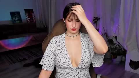 annalluring online show from 21, 2, 2025