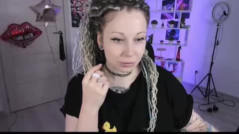 Snapshot of annanebula chatting on 2, 10, 2025 Anna online show from 2, 10, 2025