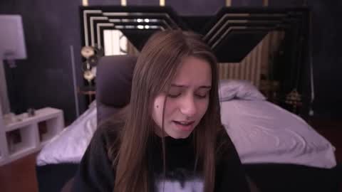 Snapshot of annapearlll chatting on 15, 10, 2025 Anna online show from 15, 10, 2025