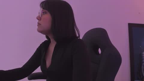 Annara Lein online show from 28, 11, 2025