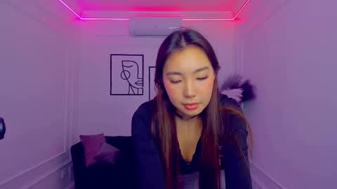 Anna online show from 7, 11, 2025