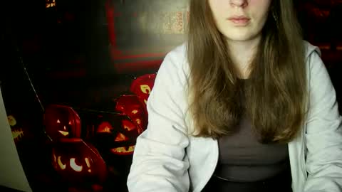 Snapshot of annbelll chatting on 2, 10, 2025 Bella online show from 2, 10, 2025