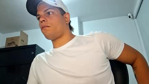 Snapshot of anndyhardy11 chatting on 16, 12, 2024 Anndy Hardy online show from 16, 12, 2024