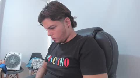 Snapshot of anndyhardy11 chatting on 12, 1, 2025 Anndy Hardy online show from 12, 1, 2025