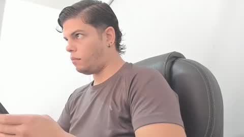 Snapshot of anndyhardy11 chatting on 22, 1, 2025 Anndy Hardy online show from 22, 1, 2025