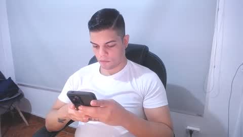 Snapshot of anndyhardy11 chatting on 4, 3, 2025 Anndy Hardy online show from 4, 3, 2025