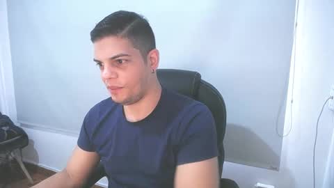 Snapshot of anndyhardy11 chatting on 8, 3, 2025 Anndy Hardy online show from 8, 3, 2025