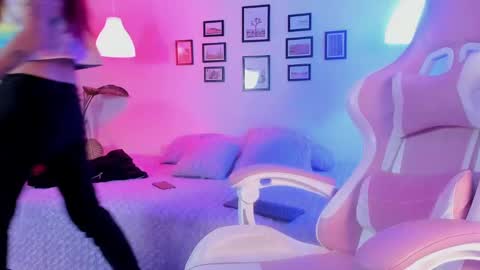 Anne online show from 30, 12, 2024