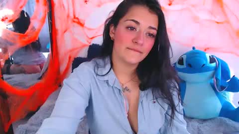 Snapshot of anne_lennon_ chatting on 22, 10, 2025 Anne online show from 22, 10, 2025