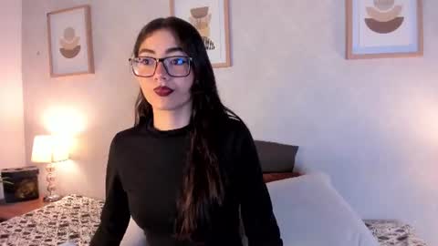 Snapshot of anne_noire chatting on 25, 6, 2026 Annie online show from 25, 6, 2026