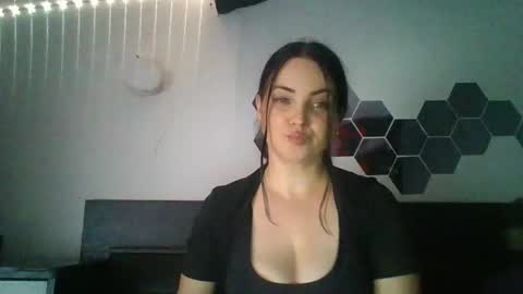 Snapshot of annebellee69 chatting on 2, 10, 2025 annebellee69 online show from 2, 10, 2025