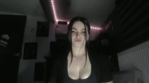 Snapshot of annebellee69 chatting on 7, 10, 2025 annebellee69 online show from 7, 10, 2025