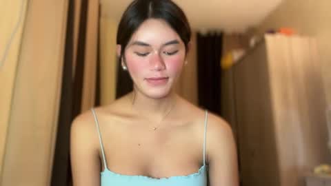 Snapshot of annedee_ chatting on 21, 12, 2024 Kim online show from 21, 12, 2024