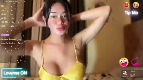 Snapshot of annedee_ chatting on 1, 2, 2025 Kim online show from 1, 2, 2025