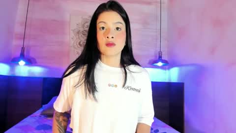 Snapshot of annedixie chatting on 29, 11, 2025 Anne online show from 29, 11, 2025