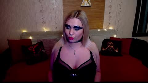 Snapshot of annessixreign chatting on 2, 1, 2025 AnnessixReign online show from 2, 1, 2025