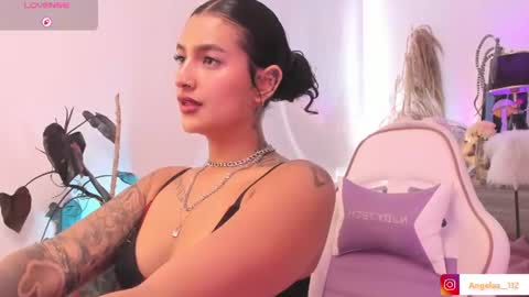 Snapshot of anngel_1 chatting on 25, 6, 2026 Angel online show from 25, 6, 2026