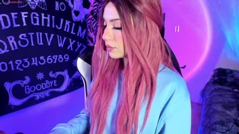 Snapshot of anni_420_ chatting on 10, 12, 2024 Nikoll online show from 10, 12, 2024