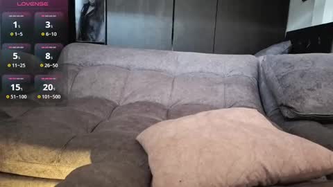 Snapshot of anni_art chatting on 27, 9, 2025 Anni online show from 27, 9, 2025