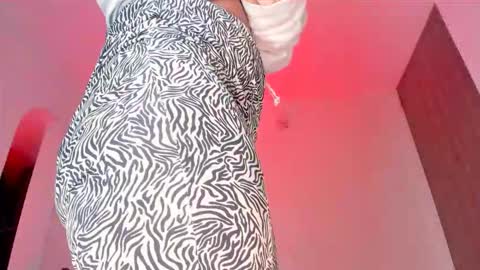 Creamy online show from 25, 3, 2026