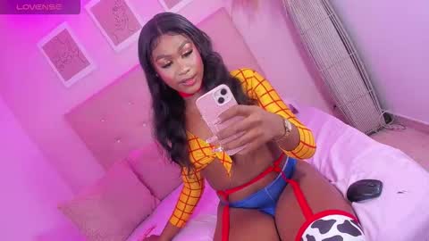 Snapshot of annie_dolce_ chatting on 21, 10, 2025 annie_dolce_ online show from 21, 10, 2025