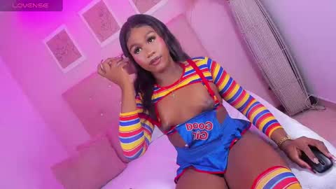 Snapshot of annie_dolce_ chatting on 30, 10, 2025 annie_dolce_ online show from 30, 10, 2025