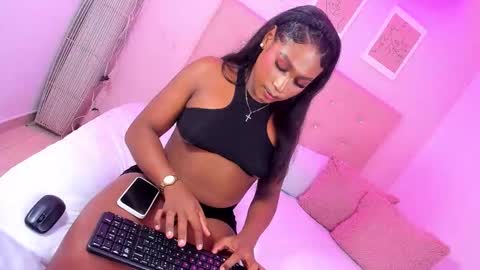 Snapshot of annie_dolce_ chatting on 29, 11, 2025 annie_dolce_ online show from 29, 11, 2025