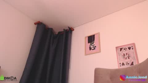 Snapshot of annie_es chatting on 9, 12, 2024 Annie online show from 9, 12, 2024