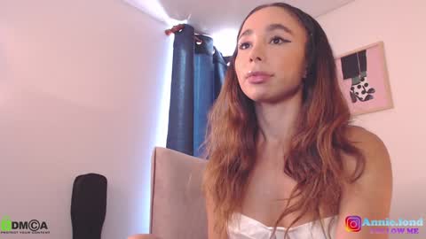 Snapshot of annie_es chatting on 31, 1, 2025 Annie online show from 31, 1, 2025