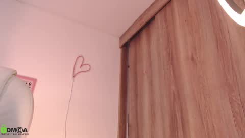 Snapshot of annie_es chatting on 11, 3, 2025 Annie online show from 11, 3, 2025